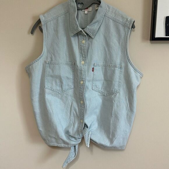 NWT Levi’s Denim Knot Front Top size Large - Picture 1 of 6